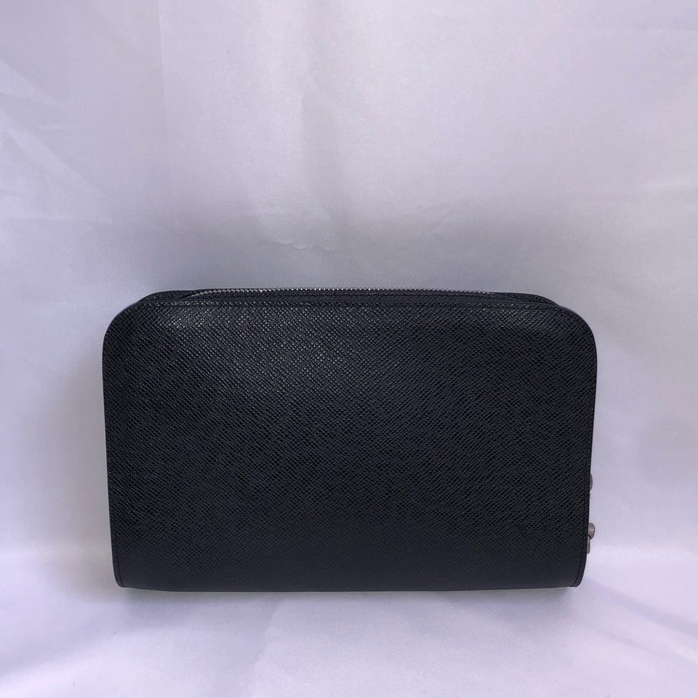 Louis Vuitton clutch